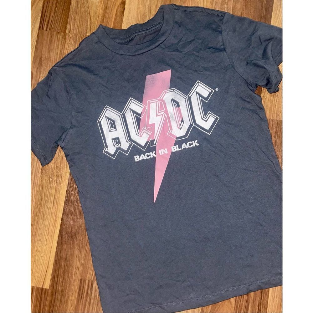 AC/DC T-Shirt NWT - Size XS